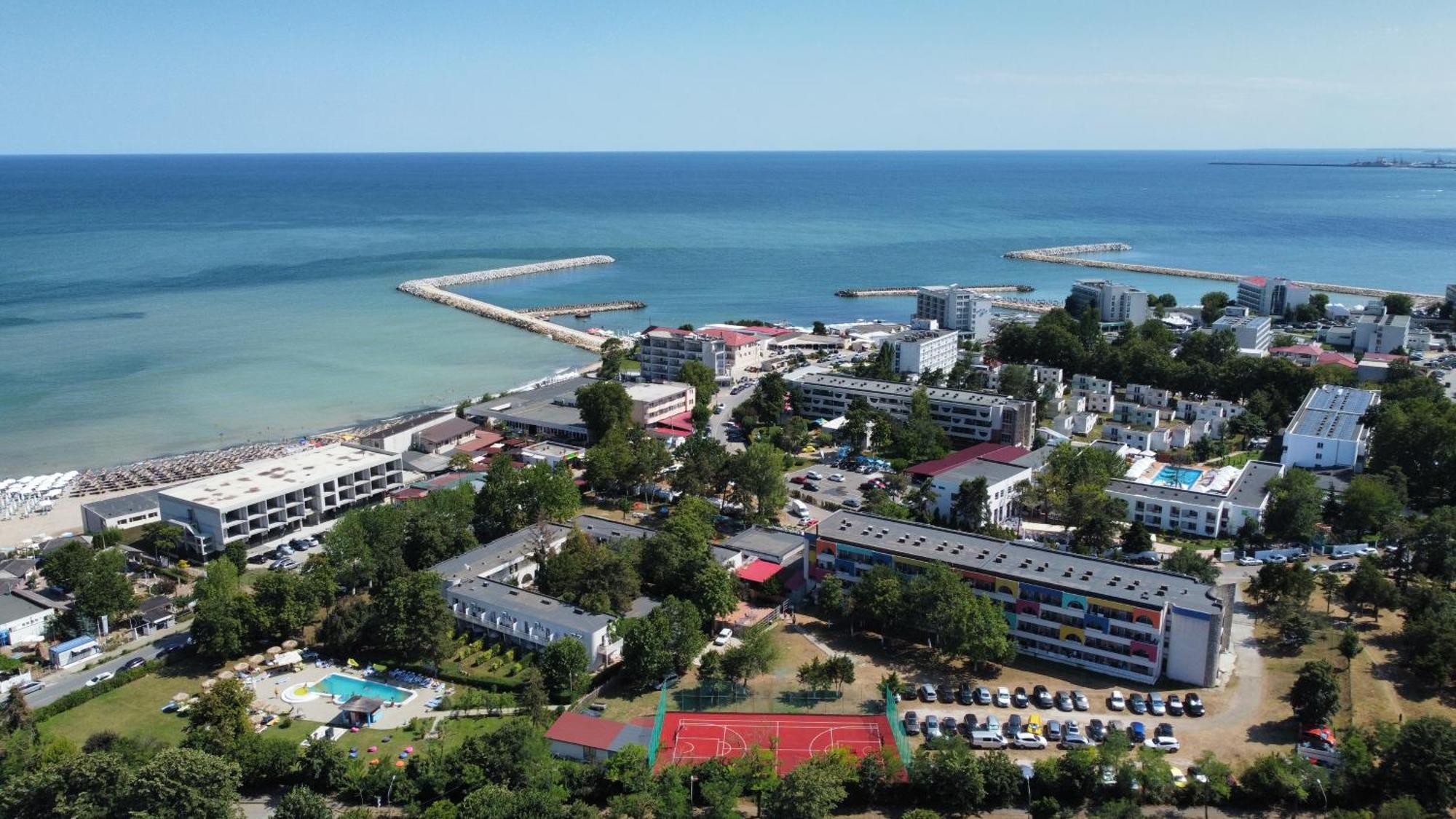 Hotel Iulia Resort Venus Kültér fotó